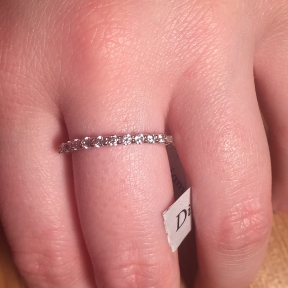 ring - Picture 4 of 4